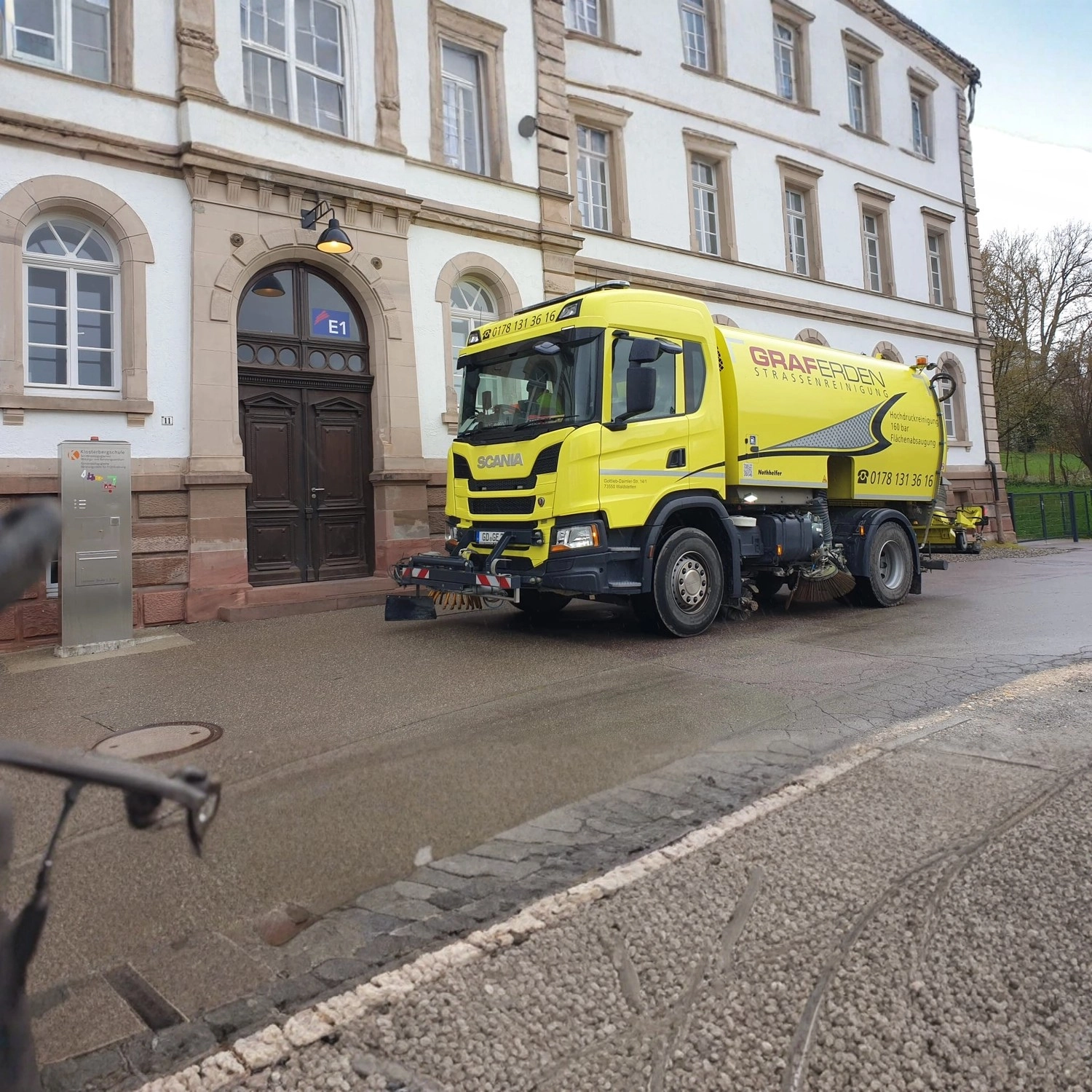 Graf Straßenreinigung - Kehrdienste - Transport